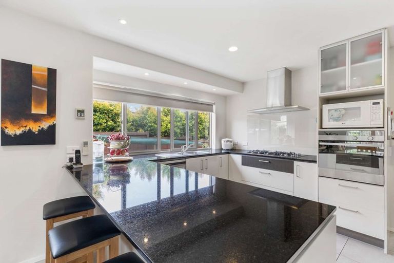 Photo of property in 5 Kouras Place, Flat Bush, Auckland, 2016