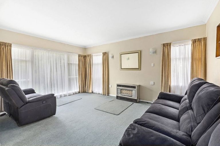 Photo of property in 112 Main Road, Tawa, Wellington, 5028