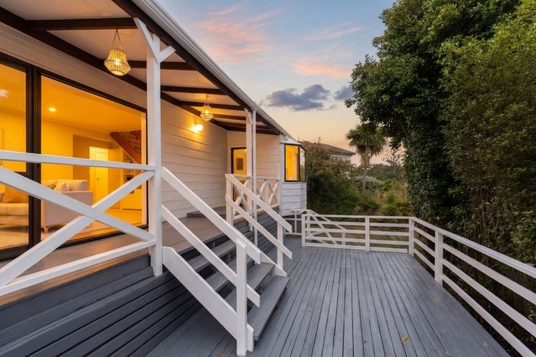 Photo of property in 1/12 Shanaway Rise, Hillcrest, Auckland, 0627