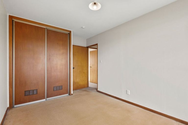 Photo of property in 2/68 Kawau Crescent, Bromley, Christchurch, 8062