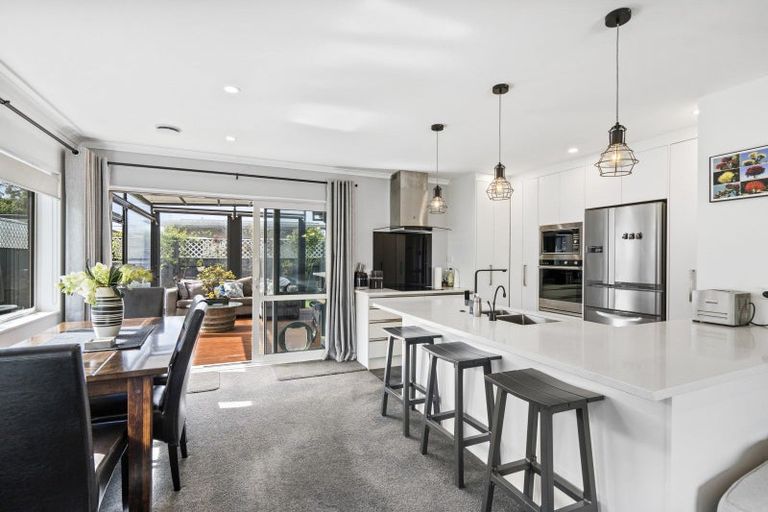 Photo of property in 1a Camp Street, Heretaunga, Upper Hutt, 5019