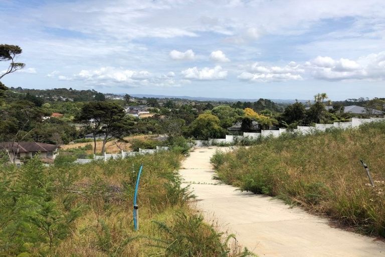 Photo of property in 25b Kyle Road, Greenhithe, Auckland, 0632