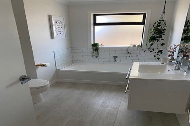 Photo of property in 8 Thomas Way, Brightwater, 7022