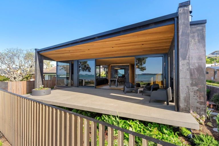 Photo of property in 73a Beach Road, Otumoetai, Tauranga, 3110