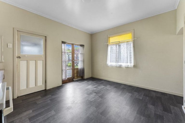 Photo of property in 8 Delhi Avenue, Aramoho, Whanganui, 4500