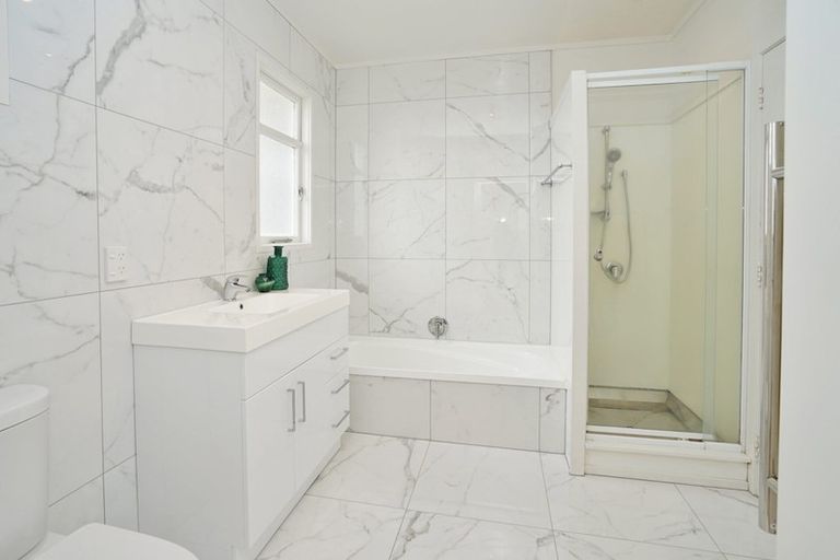 Photo of property in 12 Winter Street, Fairfield, Hamilton, 3214