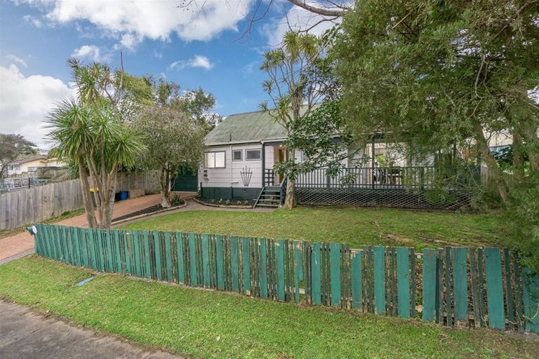 Photo of property in 4 Foley Place, Torbay, Auckland, 0632