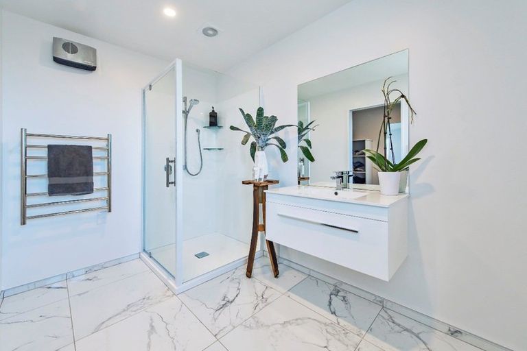 Photo of property in 14 Miskell Street, Pegasus, 7612