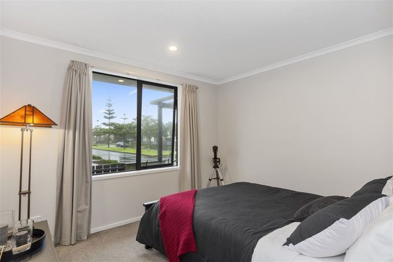 Photo of property in 15 Coprosma Close, Papamoa Beach, Papamoa, 3118