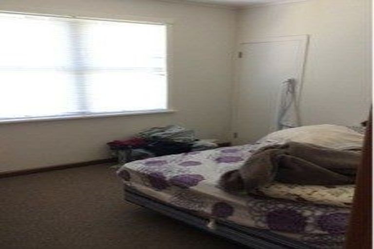 Photo of property in 29 Island Bay Road, Beach Haven, Auckland, 0626