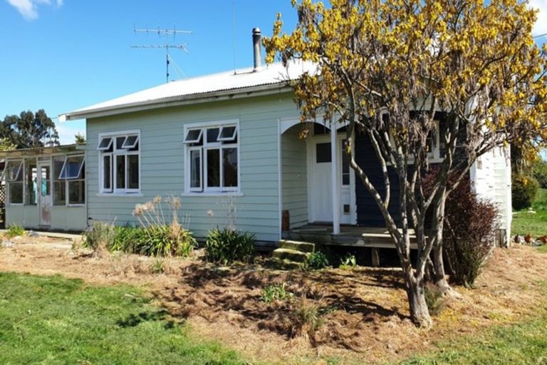 Photo of property in 73 Papatotara Road, Tuatapere, 9620