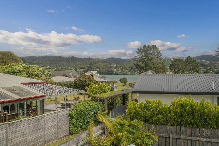 Photo of property in 10a Golden Hills Drive, Pauanui, Hikuai, 3579