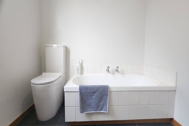 Photo of property in 2/21 Bishop Street, St Albans, Christchurch, 8014