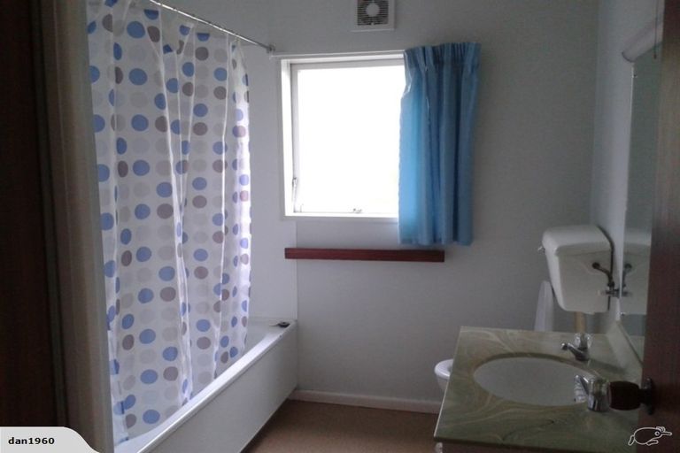 Photo of property in 3 Newbridge Place, Ilam, Christchurch, 8041