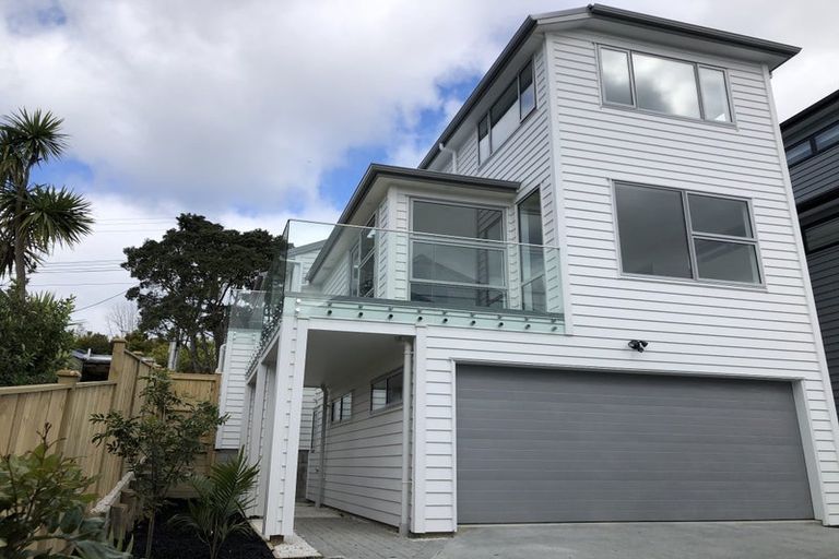 Photo of property in 11 Manuwai Road, Torbay, Auckland, 0630