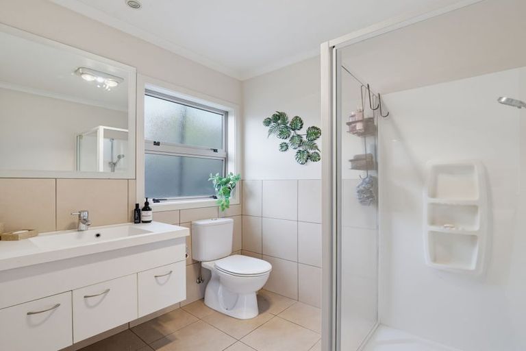 Photo of property in 9 Majestic Way, Kelvin Grove, Palmerston North, 4414