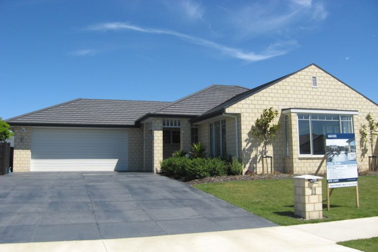 Photo of property in 11 Ruby Avenue, Northwood, Christchurch, 8051