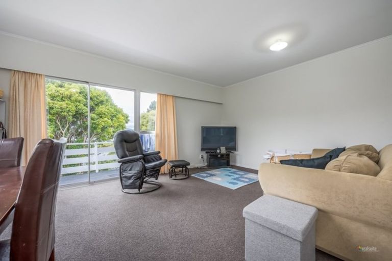 Photo of property in 4b Cedar Street, Maungaraki, Lower Hutt, 5010