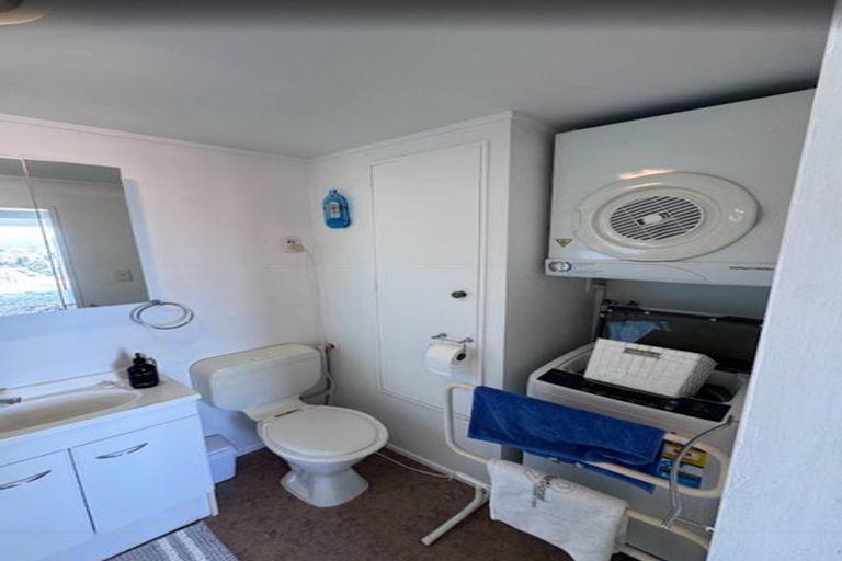 Photo of property in Melksham Towers, 904/131 Brougham Street, Mount Victoria, Wellington, 6011