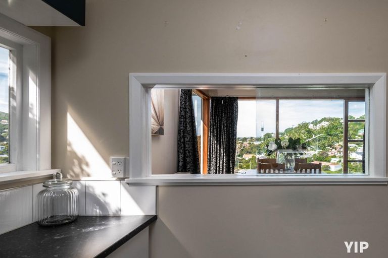 Photo of property in 23 Makara Road, Karori, Wellington, 6012