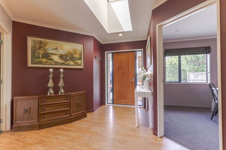 Photo of property in 8 Antonia Place, Aidanfield, Christchurch, 8025