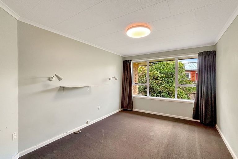 Photo of property in 33 Rountree Street, Upper Riccarton, Christchurch, 8041