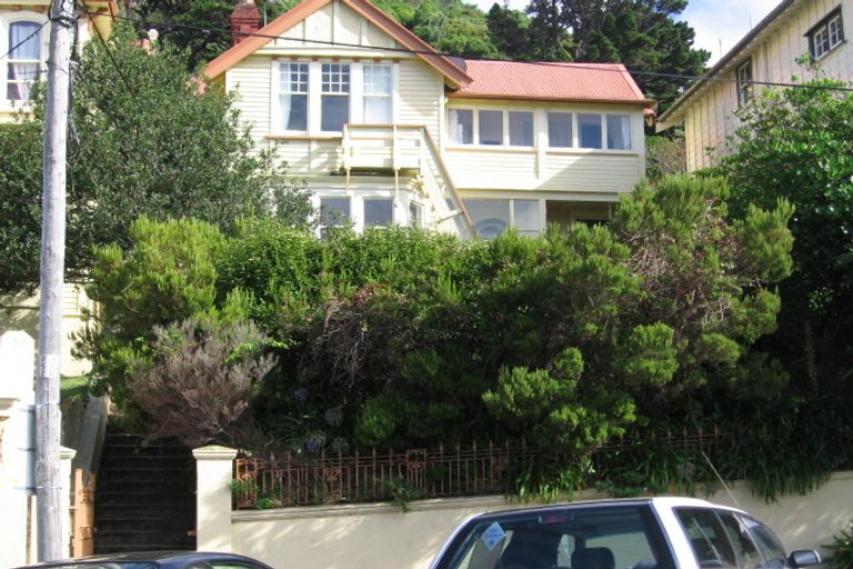 Photo of property in 21 Burnell Avenue, Thorndon, Wellington, 6011