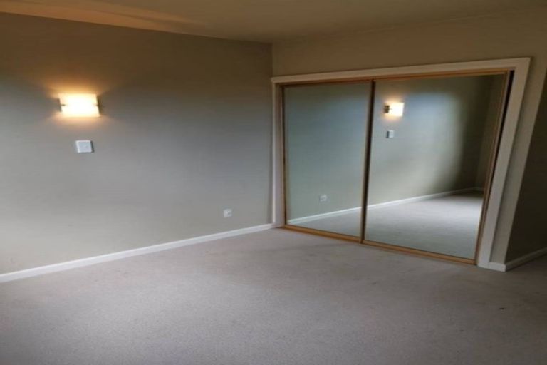 Photo of property in 1/12a Queens Avenue, Merivale, Christchurch, 8014