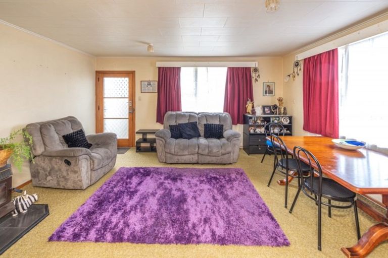 Photo of property in 35 Moore Avenue, Tawhero, Whanganui, 4501