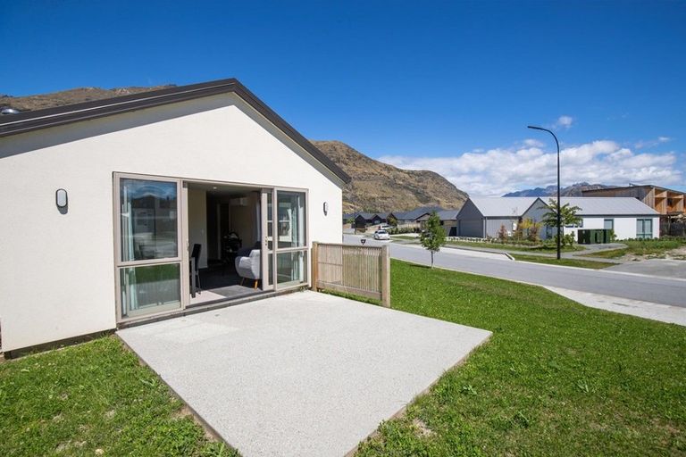 Photo of property in 11 Silver Street, Lower Shotover, Queenstown, 9304