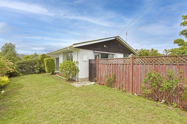 Photo of property in 64 Wildberry Street, Woolston, Christchurch, 8023