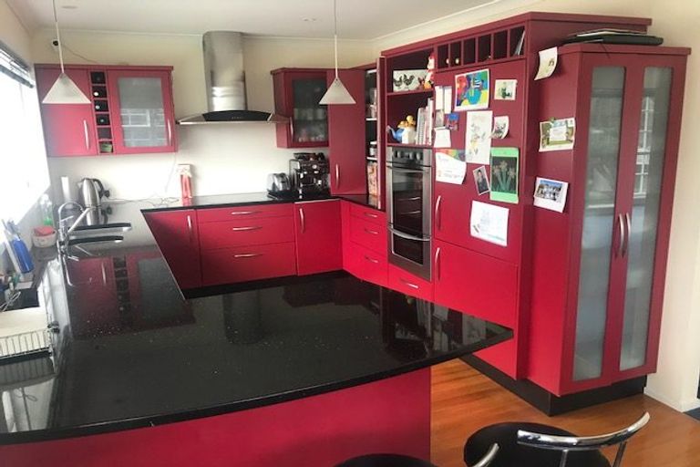 Photo of property in 12 Burnham Street, Seatoun, Wellington, 6022