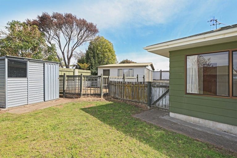 Photo of property in 14 Kaweka Place, Havelock North, 4130