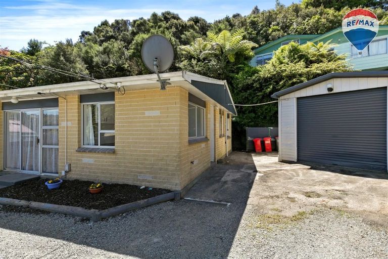 Photo of property in 13b John Street, Stokes Valley, Lower Hutt, 5019