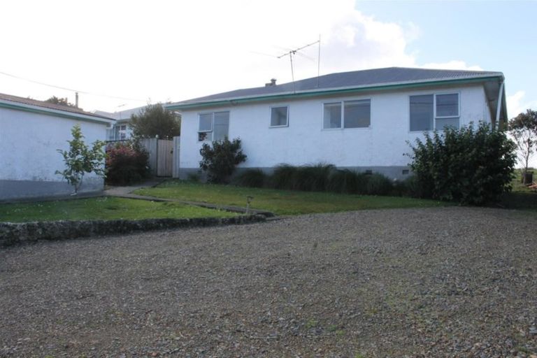 Photo of property in 32 Bickerstaffe Road, Maungaturoto, 0520