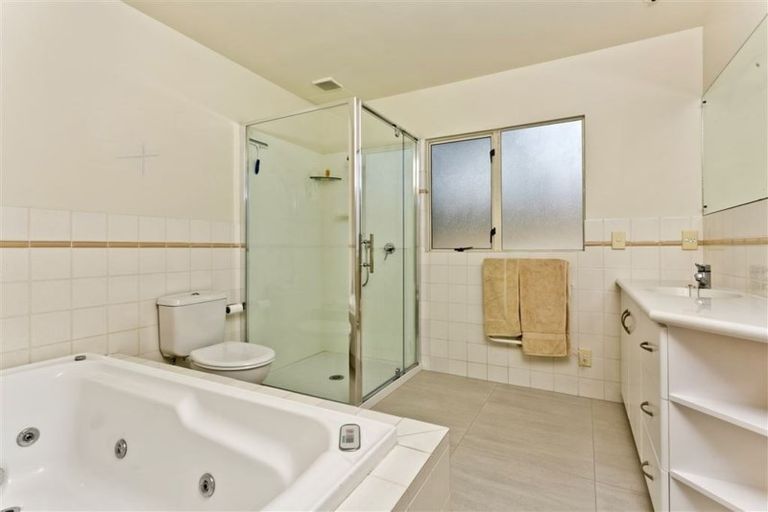 Photo of property in 1/13 Prospect Terrace, Milford, Auckland, 0620