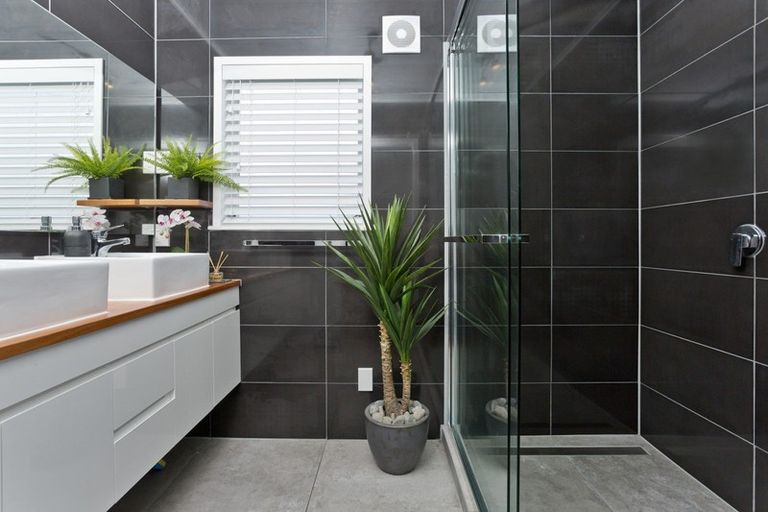 Photo of property in 140 Deep Creek Road, Torbay, Auckland, 0630