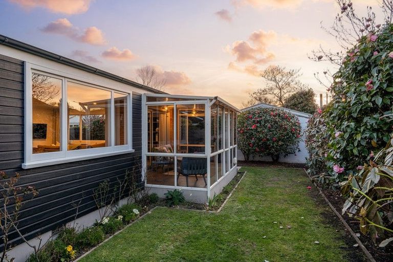 Photo of property in 108a Idris Road, Bryndwr, Christchurch, 8052
