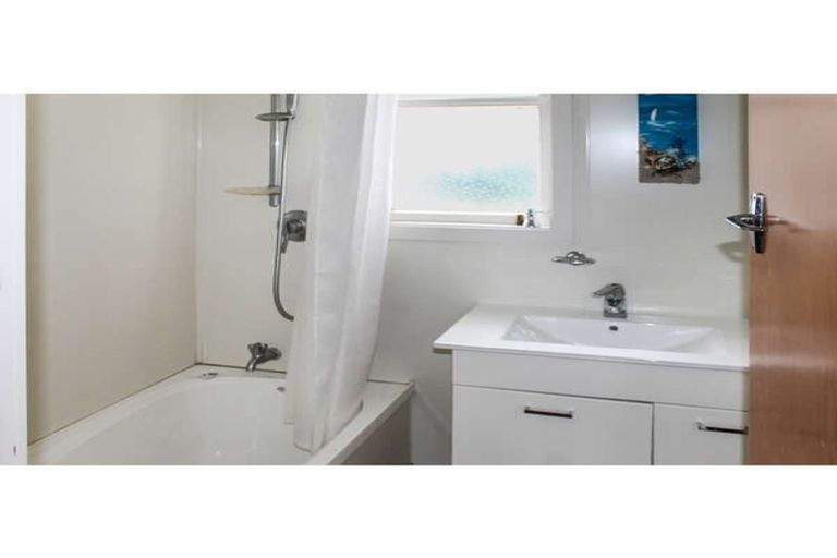 Photo of property in 186 Tremaine Avenue, Westbrook, Palmerston North, 4412