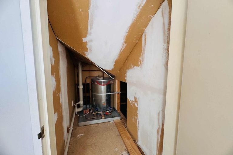 Photo of property in 42 Ihle Street, Terrace End, Palmerston North, 4410