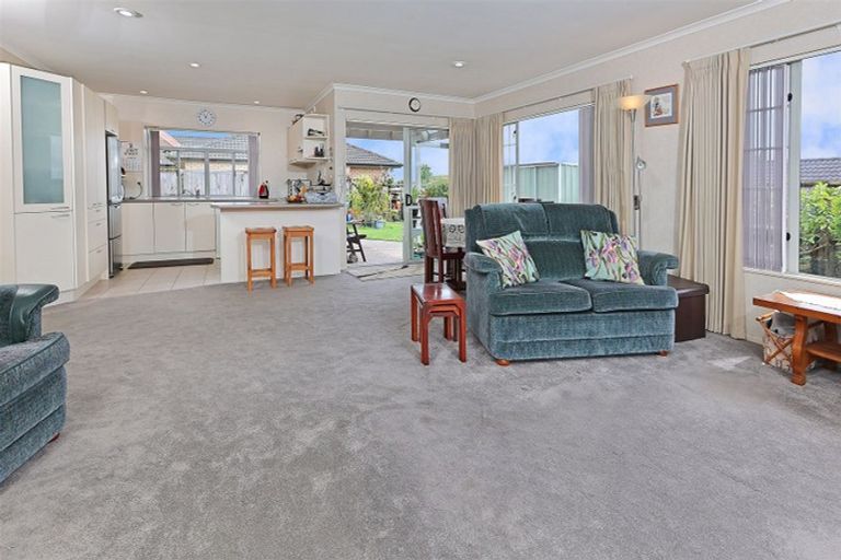 Photo of property in 5 Somerton Rise, Henderson, Auckland, 0612