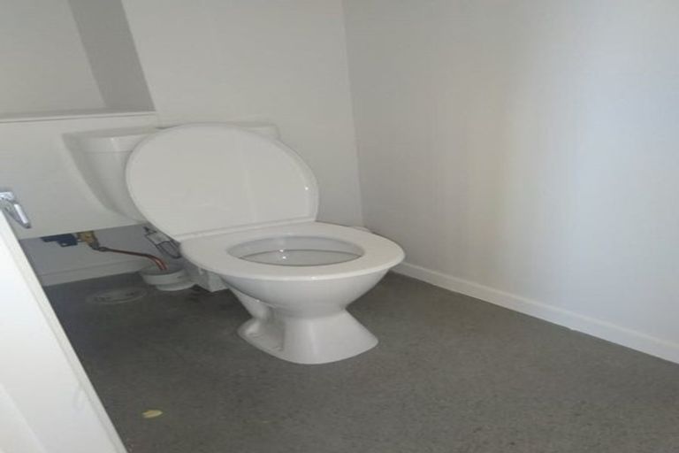 Photo of property in 33c Bracken Road, Paparangi, Wellington, 6037