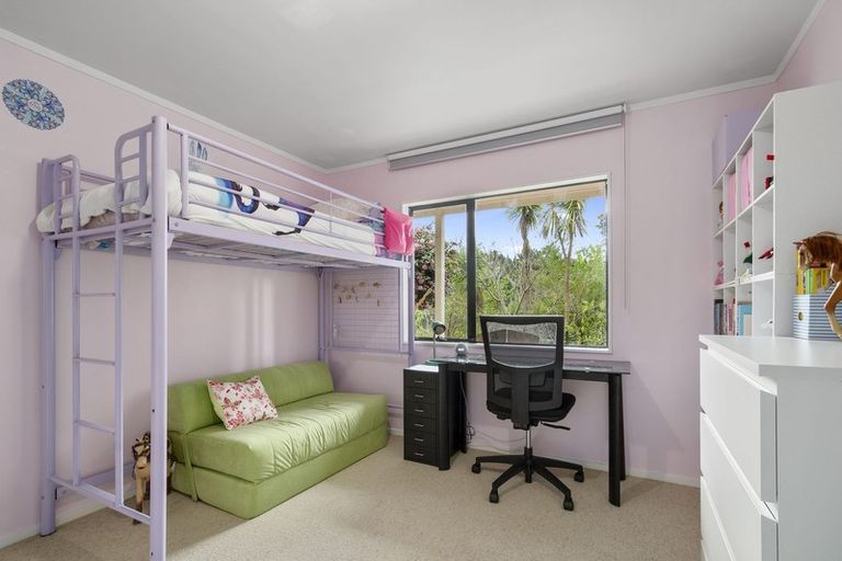 Photo of property in 103 Waitakere Road, Waitakere, Auckland, 0816