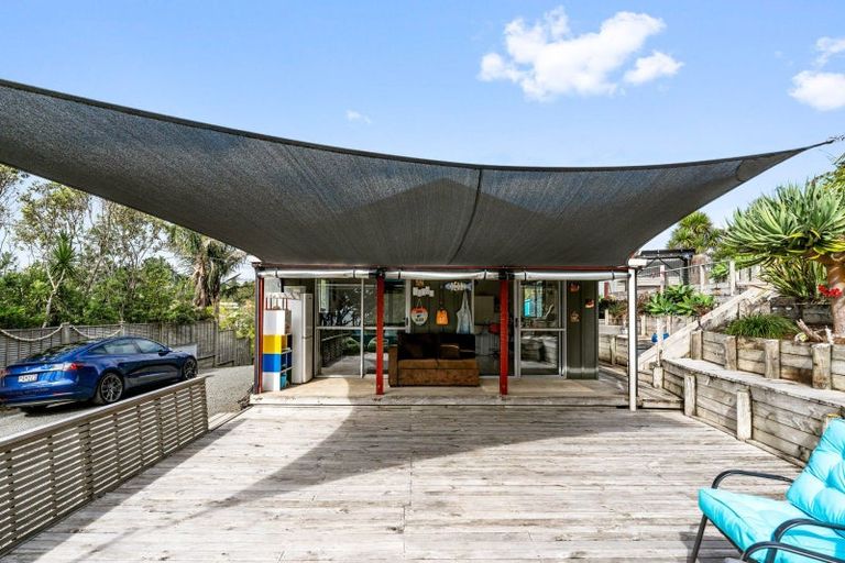 Photo of property in 143 Oakura Road, Oakura, Hikurangi, 0184