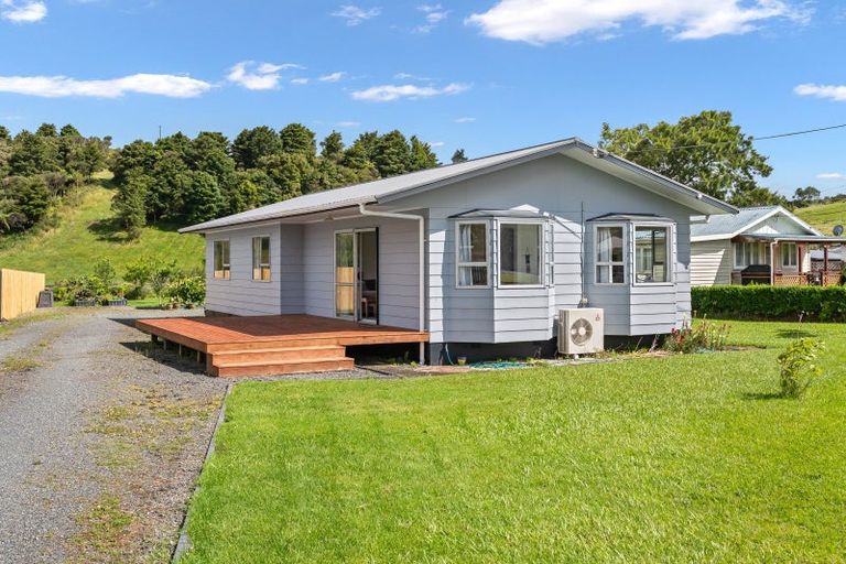 Photo of property in 1 Belton Place, Hikurangi, 0114