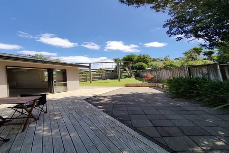 Photo of property in 1 Ellenbury Place, Stanmore Bay, Whangaparaoa, 0932