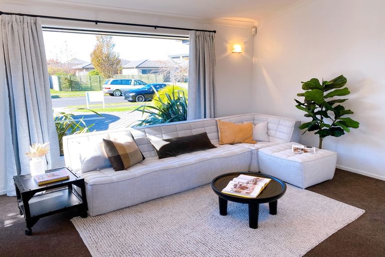 Photo of property in 22 Westminster Place, Rototuna North, Hamilton, 3210