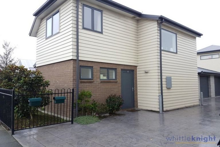Photo of property in 300 Riccarton Road, Upper Riccarton, Christchurch, 8041