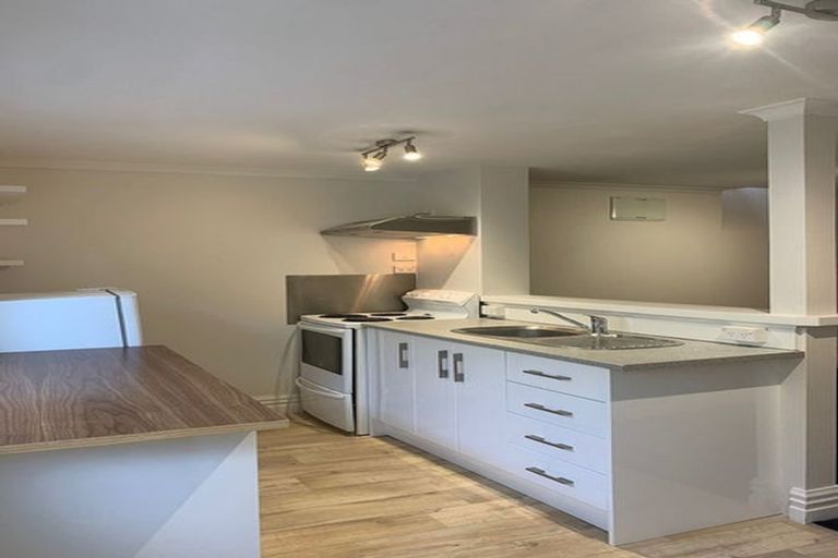 Photo of property in 3 Mckenzie Terrace, Te Aro, Wellington, 6011