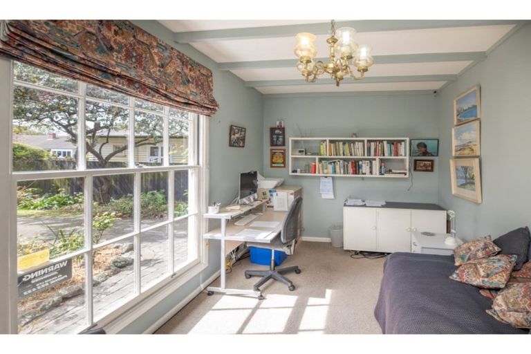 Photo of property in 105a Hinau Street, Riccarton, Christchurch, 8041